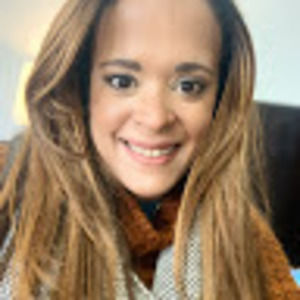 Meet your Posher, Daniella m